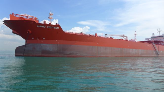 Skytteltanker: Denne skytteltankeren i Knutsen-rederiets flåte har renseanlegg for ballastvann montert om bord. Foto: Knutsen OAS