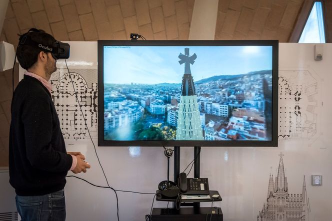 Virtual reality brukes aktivt i den siste fasen av arbeidet, spesielt med hovedtårnet. Foto:  Junta Constructora del Temple de la Sagrada Família. All rights reserved.