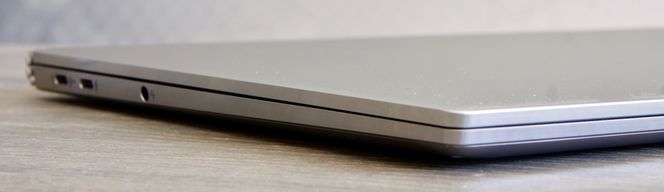 Yoga 920 er tynn og lett. Foto: Kurt Lekanger, Digi.no