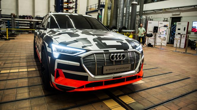 Protypen av Audi e-tron utstilt i Siemens høyspentanlegg i Berlin. Foto:  Mathias Klingenberg