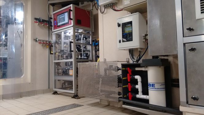 Eksempel på Ferry Box om bord i det franske forskningsfartøyet Thalassa, tilhørende IFREMER. Foto: Ifremer - Brieuc Crénan/-4H-JENA