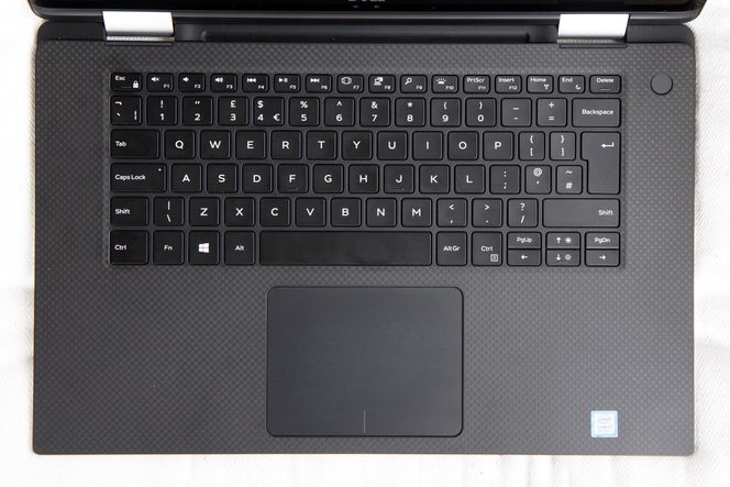 Tastaturet er meget bra, det samme med pekeplaten. Men legg merke til den klønete plasseringen av PgUp- og PgDown-tastene. Foto: Kurt Lekanger