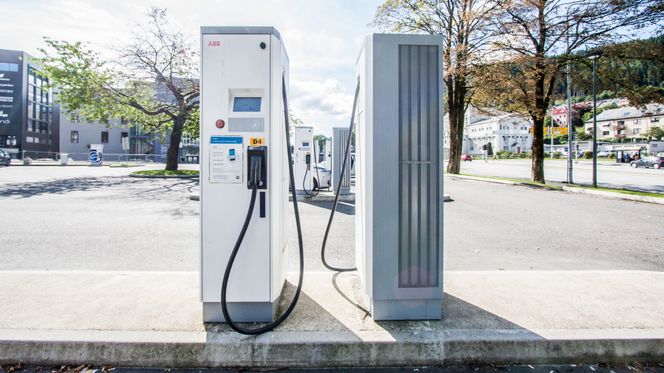 Hurtigladested for elbil i Bergen. Foto:  Marius Valle