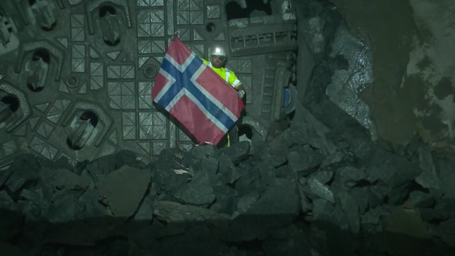 Feiring av det første tunnelgjennomslaget på Follobanen.