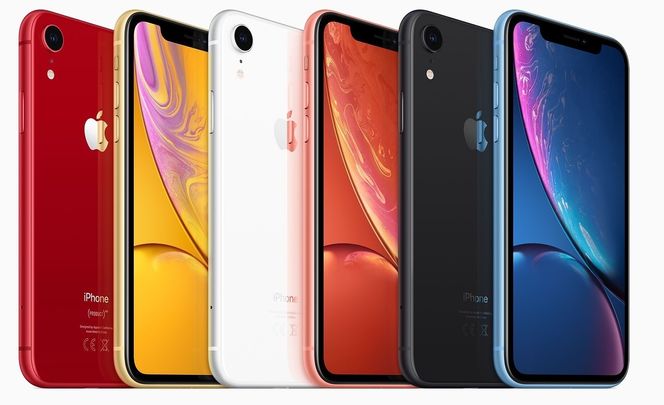 iPhone XR fås i seks ulike farger. Foto: Apple