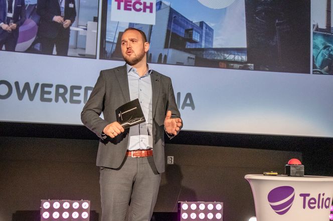 Viktig: 5G er viktig for Norge, mener samferdselsminister Jon Georg Dale. Foto: Odd R. Valmot