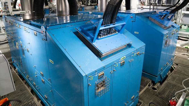 Vannet fosset først inn i dette rommet på «Helge Ingstad». Her er generatorene som produserer strøm til skipet plassert. Bildet er tatt om bord tvillingskipet «Otto Sverdrup». Foto: Eirik Helland Urke