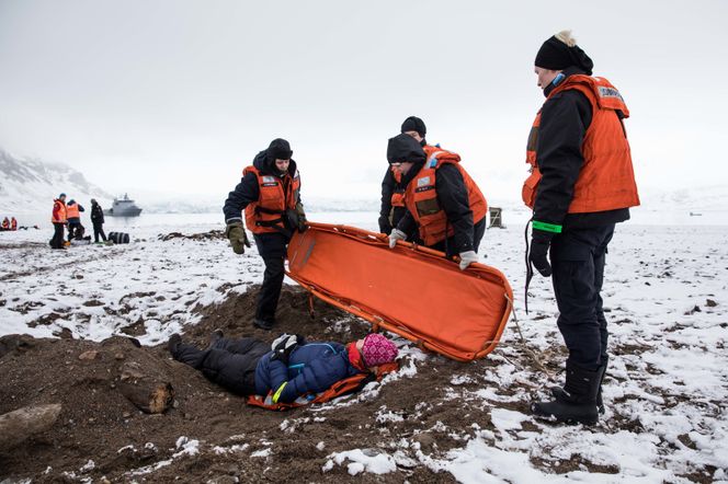 Mannskaper fra Røde Kors under øvelsen Sarex3. Foto:  Jakob Østheim