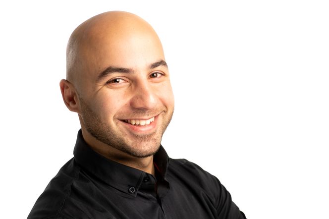 Mohammad Derawi ved fakultet for informasjonsteknologi og elektroteknikk ved NTNU. Foto: NTNU