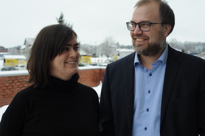 Anne Marit Post-Melby (t.v) i Zero og Gunnar Grini i Norsk Industri, var til stede under åpningen mandag. Foto: Erik Martiniusse