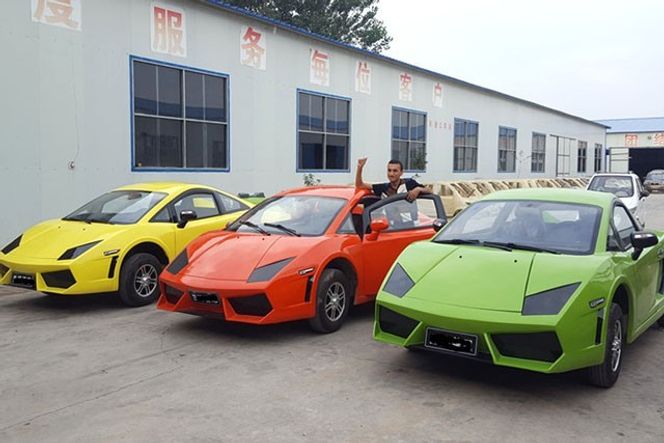 Din nye Lamborhini Aventador leveres i flere farger, og har mye bedre fjæringsvei enn den italienske. Foto:  Produsenten