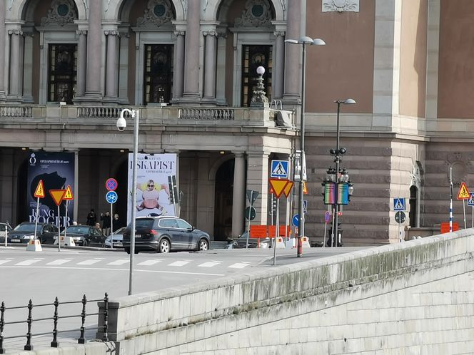 10X zoom. Håndholdt/uten stativ.