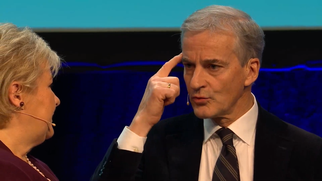 Erna Solberg (H) mener at Norge kommer til å skyte seg selv i foten hvis man gjør Oljefondet mer politisk. – Du kan velge å skyte deg i foten eller å skyte deg i hodet når det gjelder den utfordringen som er nå, svarer Jonas Gahr Støre (Ap). Skjermbilde: Zerokonferansen