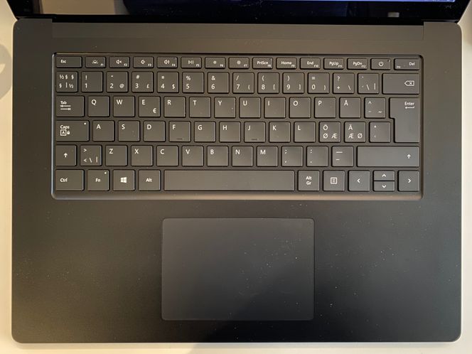 Tastaturet er blant de aller beste – det samme gjelder pekeplaten. Foto: Kurt Lekanger