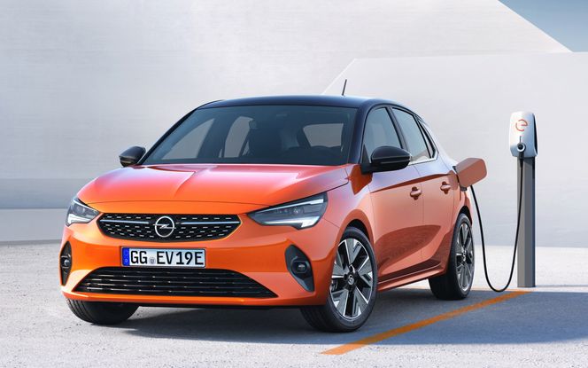 Opel Corsa-e er bygget på samme lest som Peugeot e-208. Foto: Opel Automobile GmbH