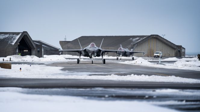 Fire av de fem hundre produserte F-35-flyene er norske og befinner seg for tida på Keflavik på Island. Foto: Eirik Helland Urke