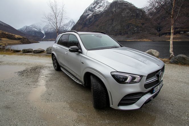 Det lønte seg ikke i kroner og øre å lade underveis, men dieselforbruket ble nesten halvert. Foto:  Marius Valle