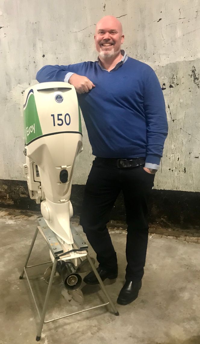 Elpåhenger: Evoy utvikler en elektrisk 150 hk påhenger. Umiskjennelig lik en fossil Evinrude. Foto: Evoy