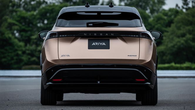 Bilen er høyreist. Foto:  Nissan