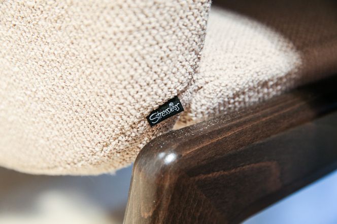 Stressless-produsenten Ekornes har status i hele verden. Fabrikken på Grodås i Hornindalen produserer trekomponenter til de kjente stolene. Foto: Jørn-Arne Tomasgard