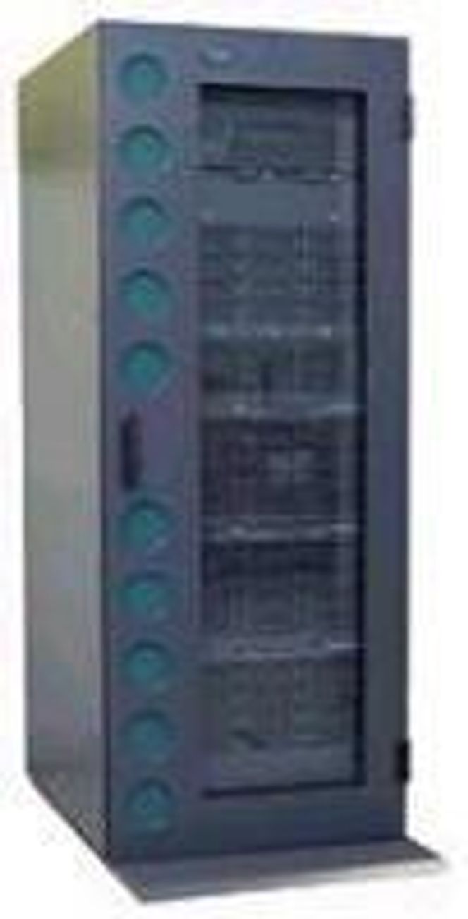 38 U-rack fra Fujitsu-Siemens.