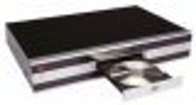 KiSS DP500, DVD-spiller med DivX-støtte og nettverkskontakt.