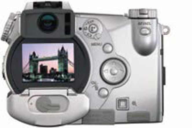 Baksiden av Minolta Dimage 7.