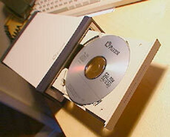 Plextor Plexwriter 24/10/40U. Foto: digi.no