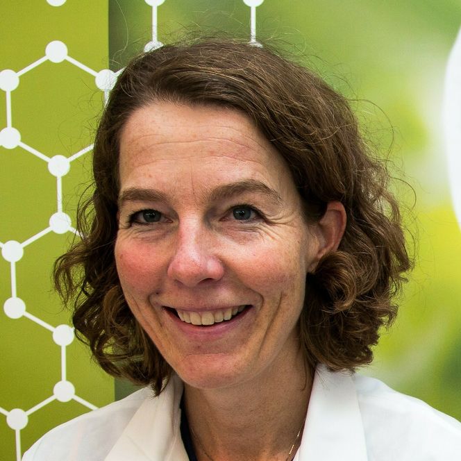 – Mutasjoner har vært drivkraften i evolusjonen fra de første urcellene i havet og frem til i dag, sier Tone Gregers. Foto: Yngve Vogt