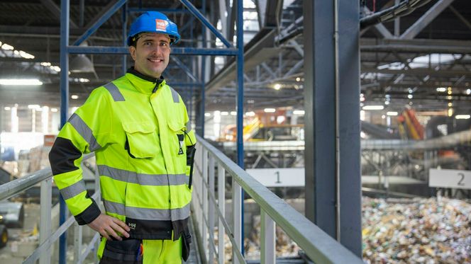 I oktober tok produksjonsdirektør Adis Cengic og Norsk Gjenvinning endelig over sin nye papirlinje fra leverandøren, etter mange måneder med testing og tilpasning. I november ble anlegget på Haraldrud i Oslo kåret til Årets Lean-virksomhet av Lean Forum Norge. Foto: Mona Strande