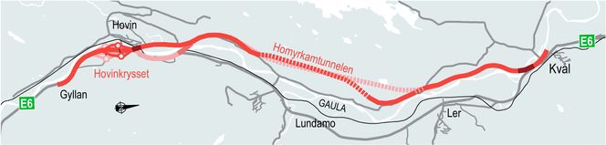 Den mørkerøde linjen viser Nye Veiers nye traséforslag fra Gyllan til Kvål. Linjen i lysere rødfarge viser opprinnelig plan. Illustrasjon: Nye Veier