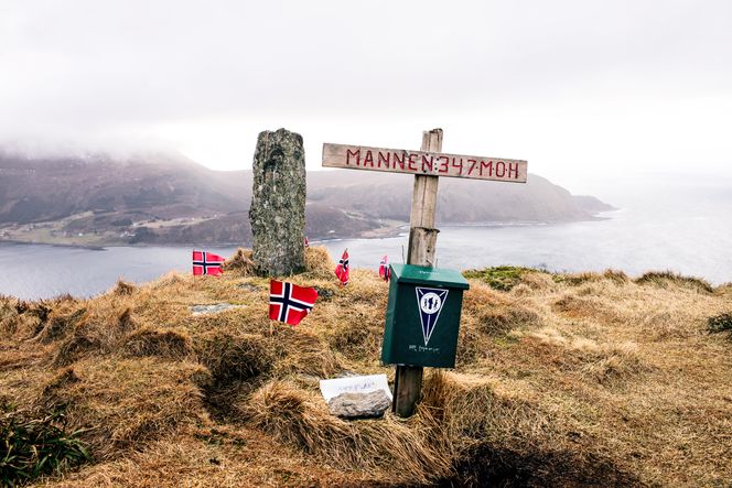 Helseperspektivet handler også om frykt for at øyas rekreasjonsområde blir ødelagt. Punktet Mannen (347 moh.) er øyas høyeste punkt. Foto: Jørn-Arne Tomasgard