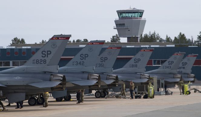 F-16 fra US Air Force fløy 17. mai fra Spangdahlem i Tyskland til Kallax i Sverige. Foto: Senior Airman Ali Stewart