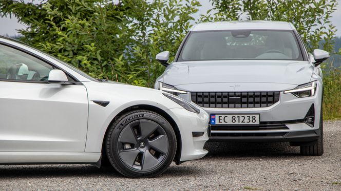 En tysk bilforhandler lokker med «gratis» Tesla eller Polestar i et halvt år. Foto:  Marius Valle