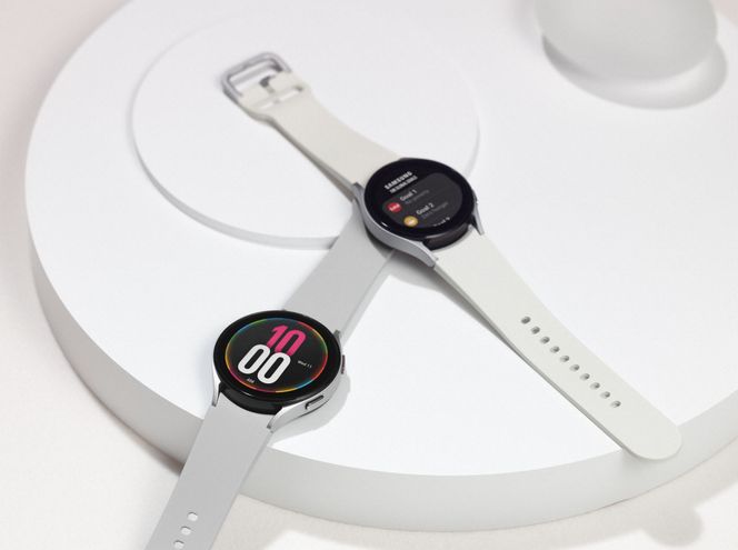 Galaxy Watch 4 kjører nye Wear OS 3, som er et samarbeid mellom Google og Samsung. Foto: Samsung