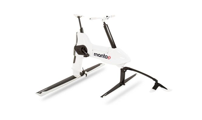 Manta 5 kan brukes til trening og lek på vann. Nå pønsker gründerne på en surfeversjon.