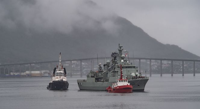 Den portugisiske fregatten NRP Corte-Real på vei til Tromsø 2. september. Foto: SNMG1