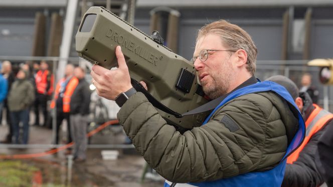Dronekiller fra Dark Matter demonstreres av Birger Bekkevold. Foto:  Eirik Helland Urke