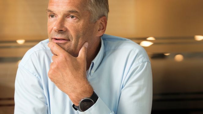 – Luftfart er en gjennomregulert bransje og må være det av sikkerhetsmessige årsaker. Derfor bremses kanskje teknologiutviklingen noe av samfunnets behov for kontroll, sier Abraham Foss. Foto:  Sverre Chr. Jarild
