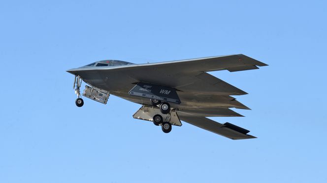 Et B-2 Spirit tar av fra flystasjonen Whiteman i Missouri, like øst for Kansas City. Foto: Master Sgt. Miguel Lara