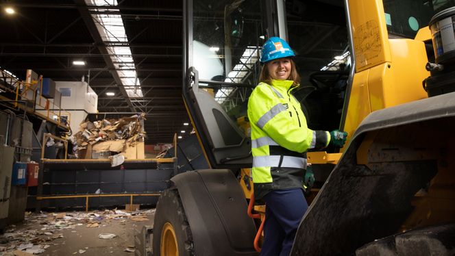 Astrid Skarheim Onsum mener kunnskap og kultur fra ulike samfunn er viktig. Selv ble hun født i California og bodde der til hun var fem år, mens alle sommerferier ble tilbrakt i mormorens lille hus på Senja. Foto:  Sverre Chr. Jarild