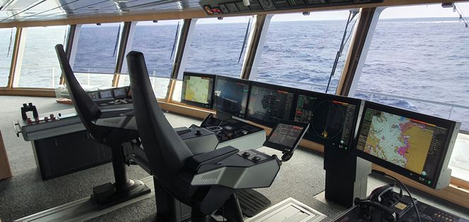 Brua på Havila Kystrutens første skip, Havila Capella. Bildet er tatt på vei hjem fra Tyrkia etter overlevering. Havila Castor er identisk.  Foto:  NES/HAV Group