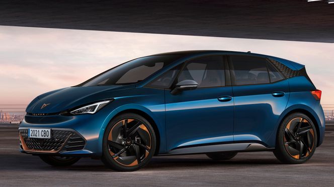 Cupra Born er en litt kvassere ID.3. Foto: Cupra