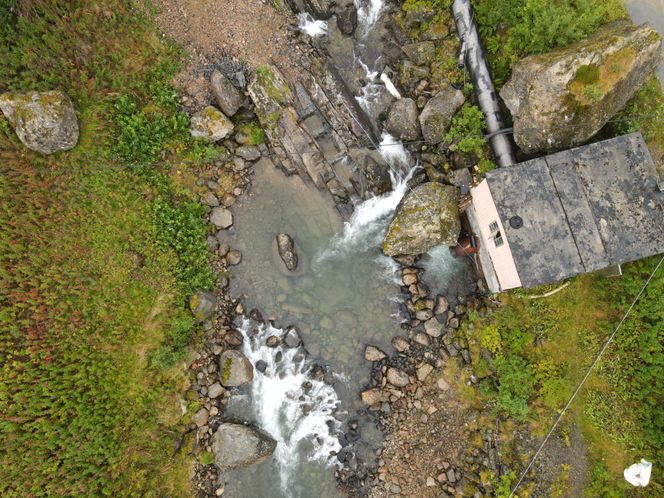 Laksetrappa i Blokkenvassdraget fotografert med drone. Foto: Chris Adrian Hilmarsen Granlund/Gemini