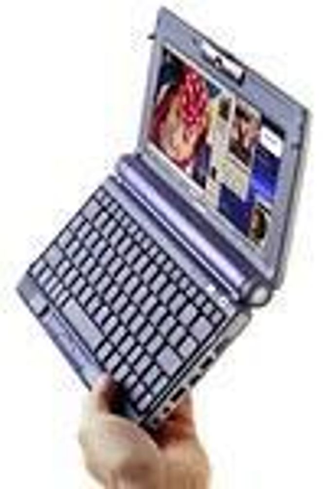 Sony Vaio C1 Picturebook med Transmeta-prosessor. Foto: Sony