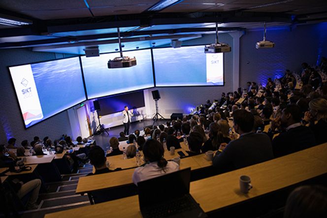 Alexander Sandtorv fikk snakke om det han selv ville da han holdt foredrag etter en henvendelse fra Slottet. Foto:  Slottet