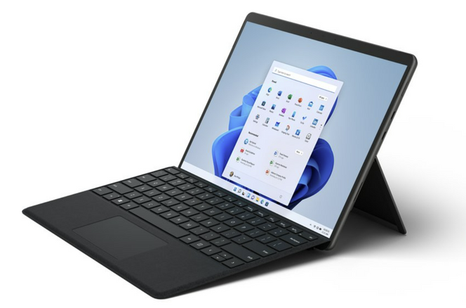 Microsoft Surface Pro 8 med tastaturcover. Foto: Microsoft