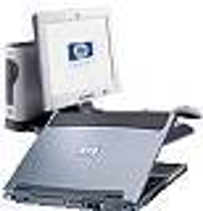 HP Omnibook e-pc 40 (stasjonær) og 500 (bærbar). Foto: HP