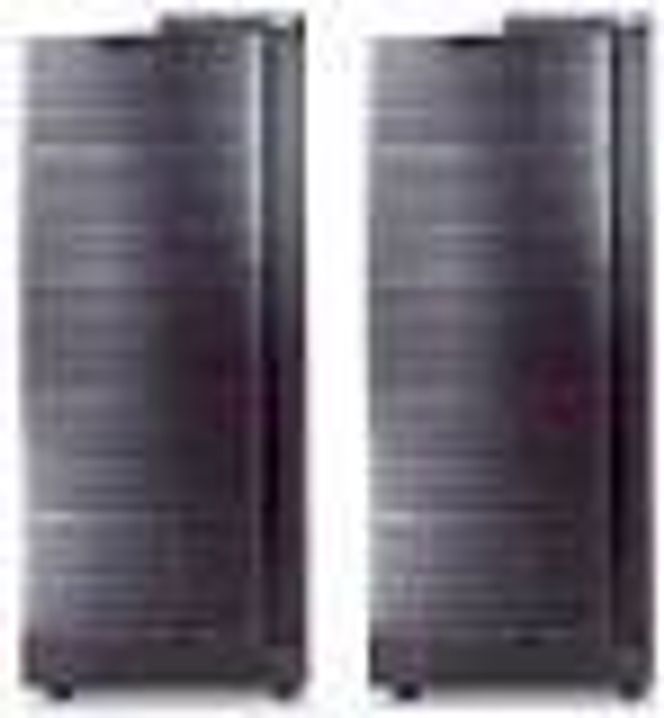 IBM xSeries 430-skap ved siden av hverandre. Foto: IBM