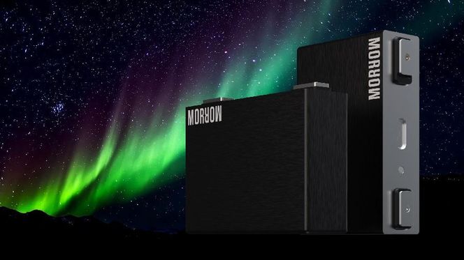 Mange tenker nok på en lysekrone når det er snakk om prismer, men prismatiske batterier har stort sett en eller annen boksform. Foto: Jon Anders Skau